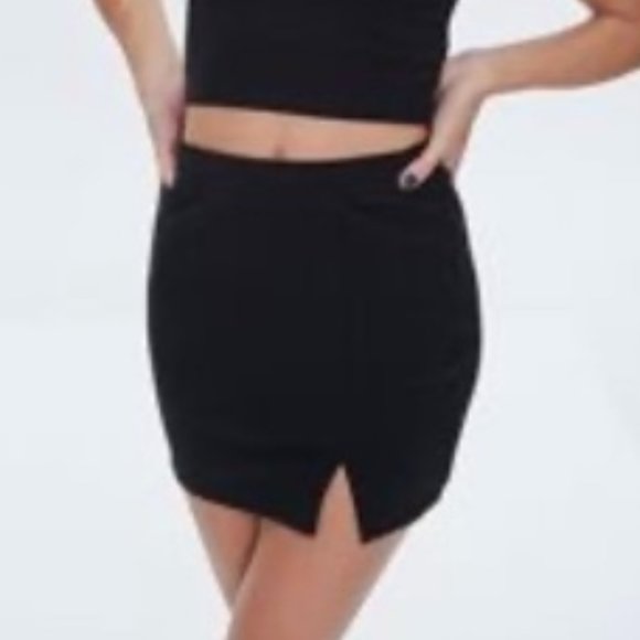 FOREVER 21 Fitted Mini Skirt - Black - Picture 1 of 4